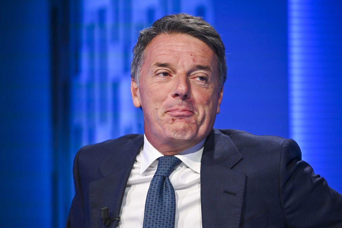 Ennesima giravolta di Renzi. Fa il supporter dei giornalisti e poi riprova a imbavagliarci