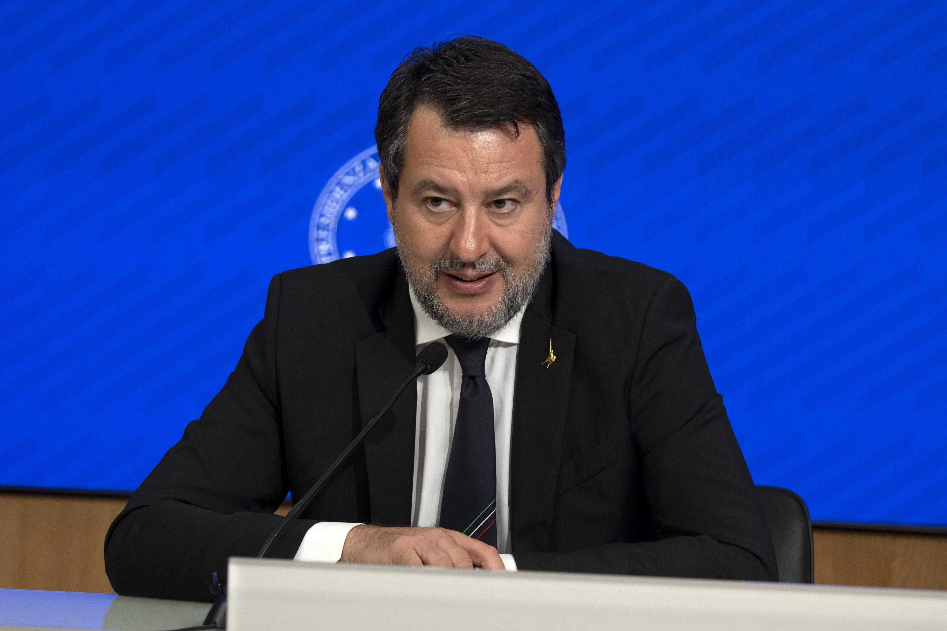 Salvini incalza Autostrade: 50 opere sospese