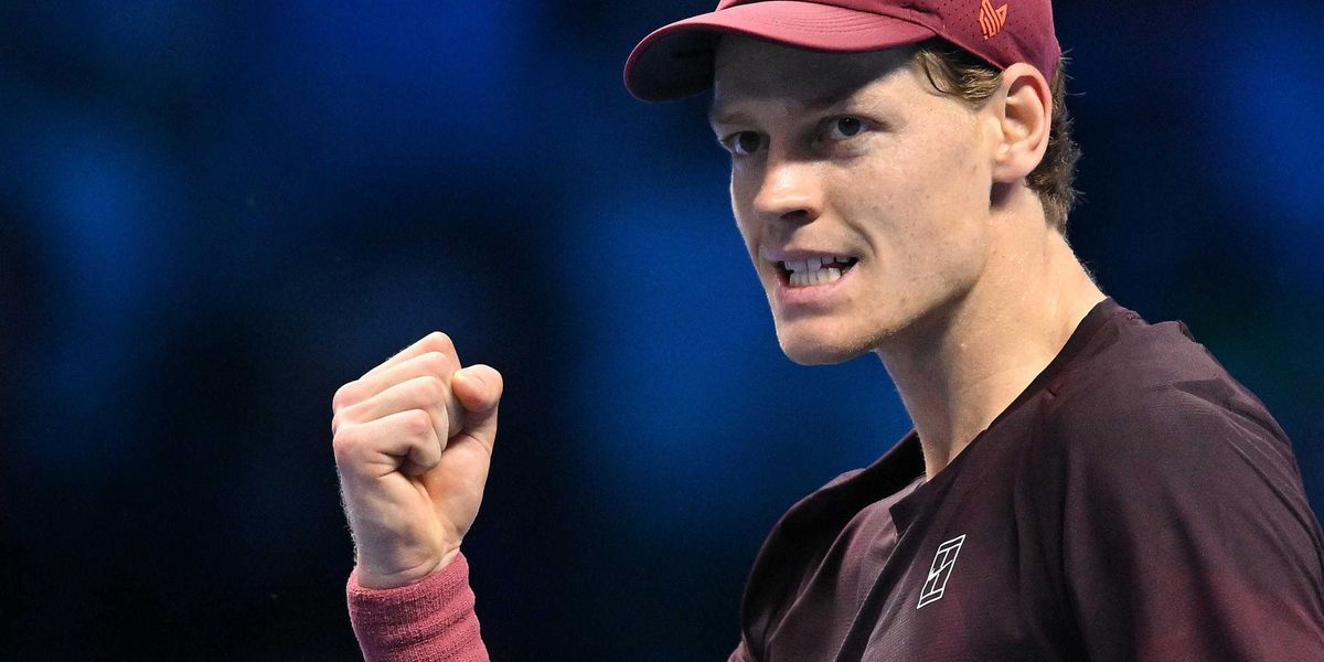 Alcaraz abbattuto. Sinner è implacabile e mette di nuovo in bacheca le Finals Alcaraz abbattuto. Sinner è implacabile e mette di nuovo in bacheca le Finals