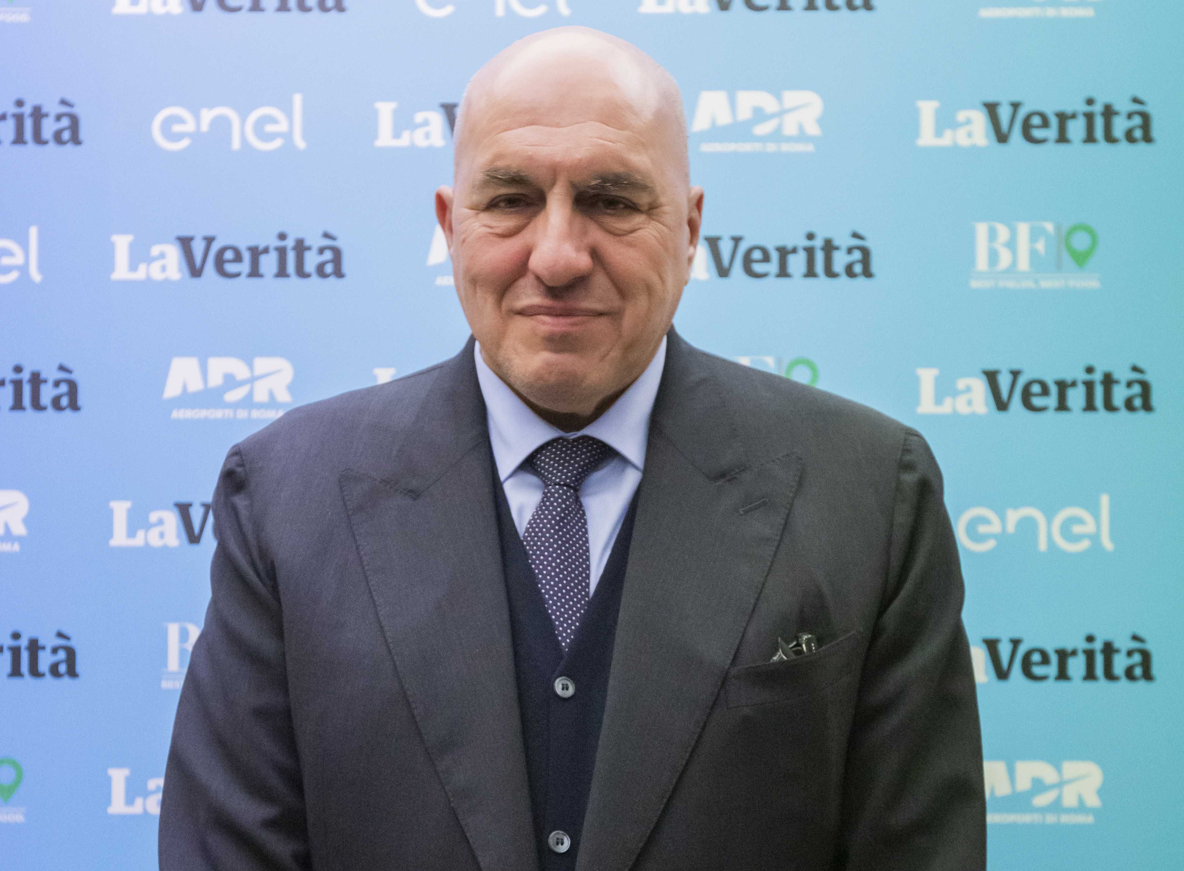 Crosetto manda l’Onu in pensione. «Ha l’encefalogramma piatto»