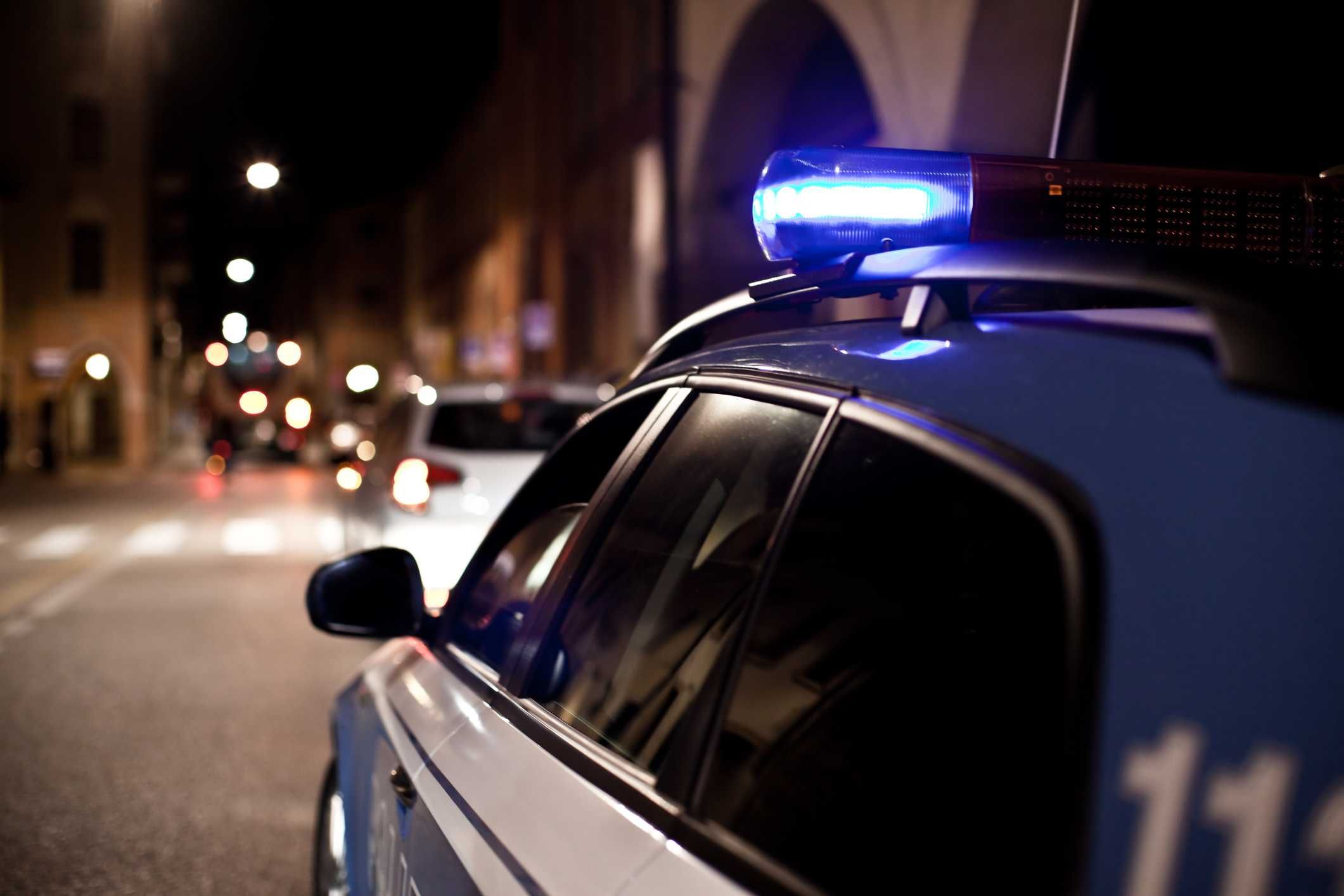 Minorenni stranieri aggrediscono autista: «A Tunisi ti avremmo tagliato la testa»