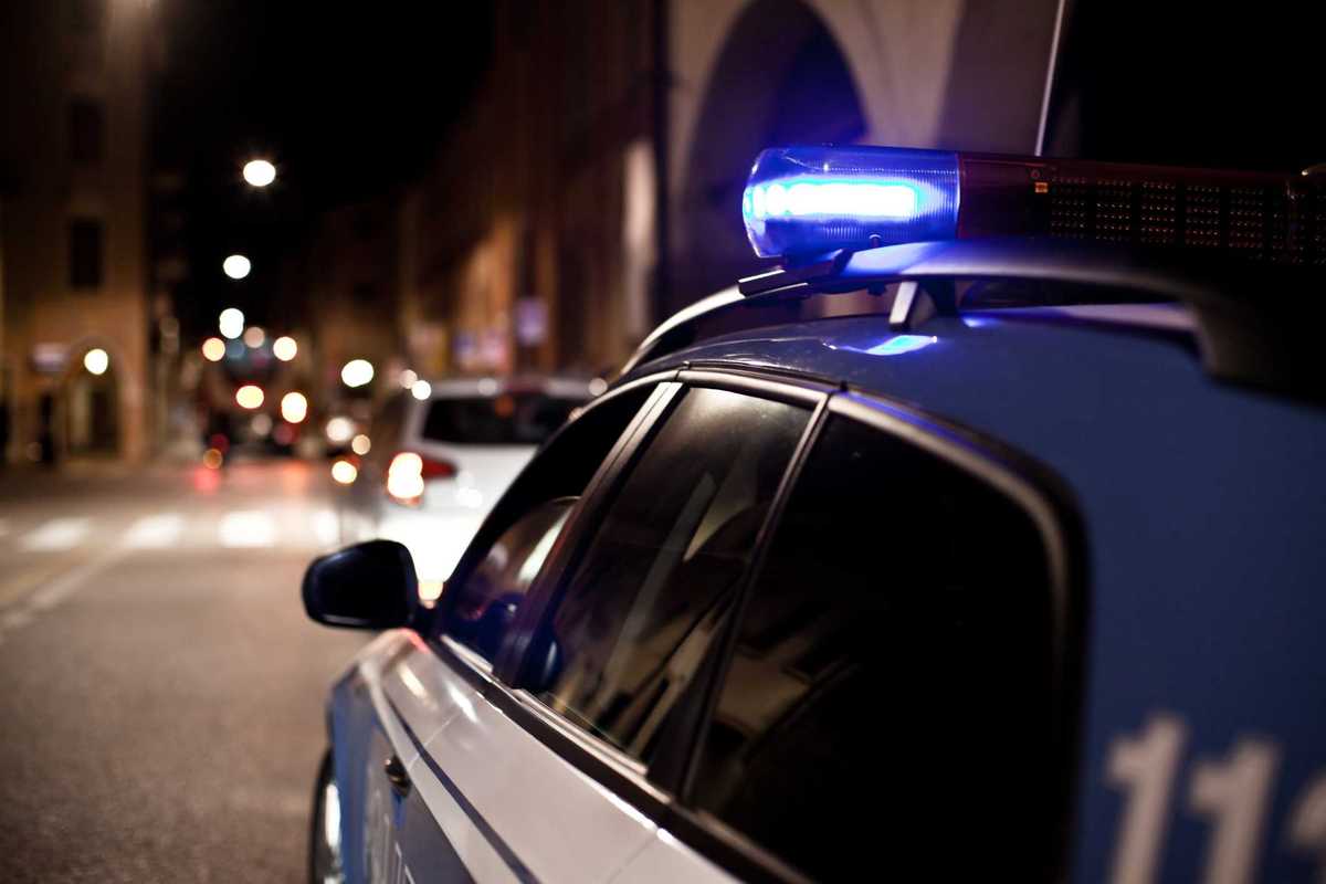 Minorenni stranieri aggrediscono autista: «A Tunisi ti avremmo tagliato la testa»