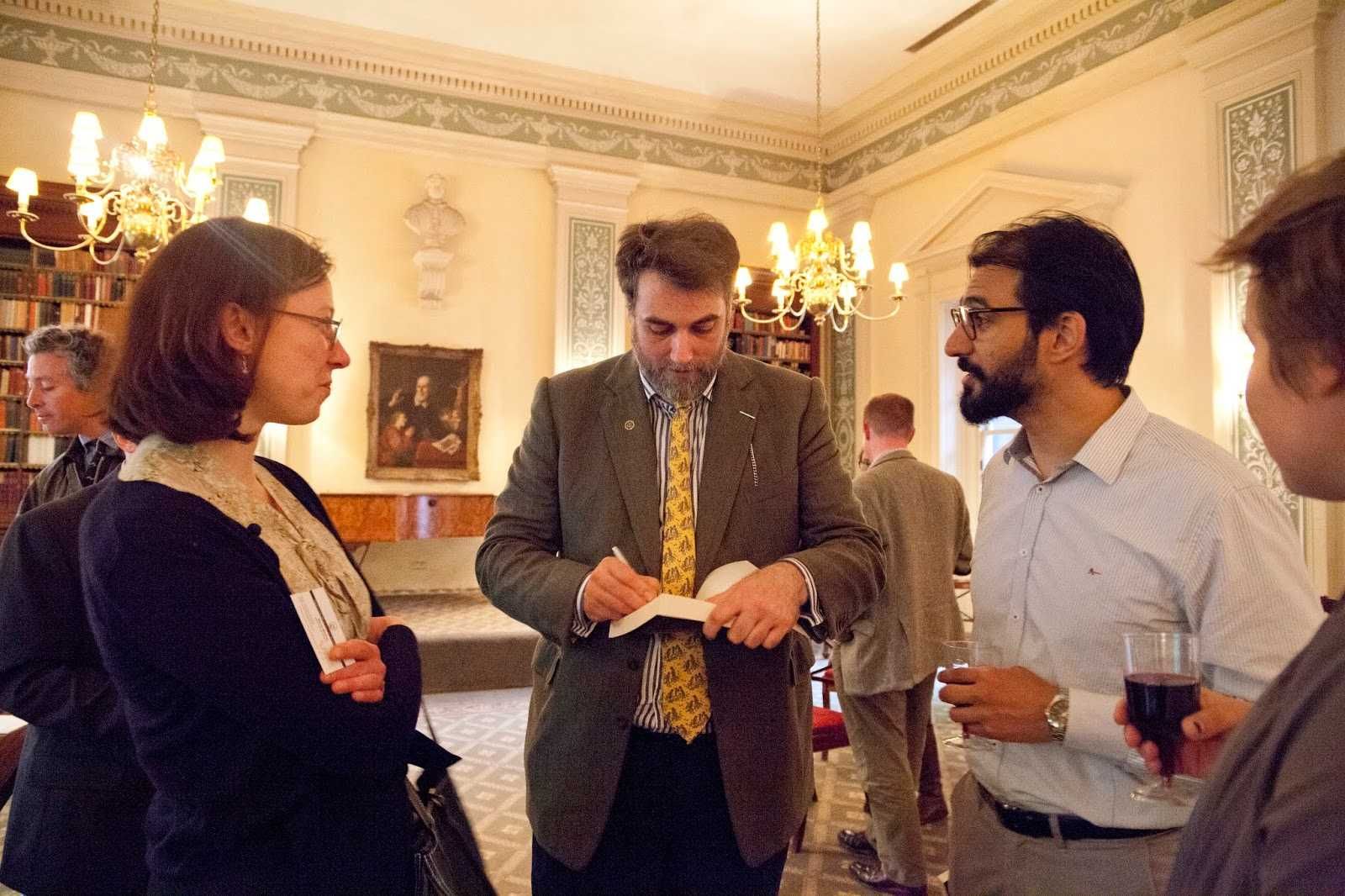 Joseph Shaw: «Le autorità inglesi censurano per paura della guerra civile»