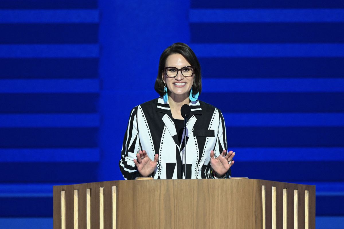 Endorsing Peggy Flanagan in Minnesota, Sanders Expands Push for 'Fighters' ...