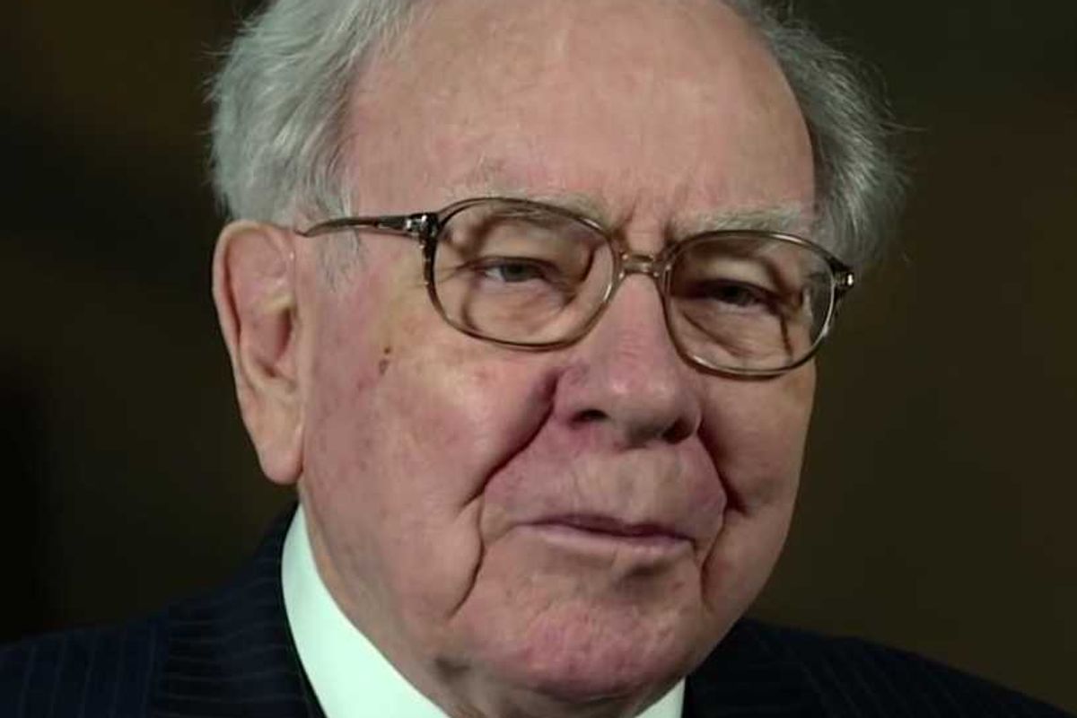 Warren Buffett, money, investing, billionaires, finance