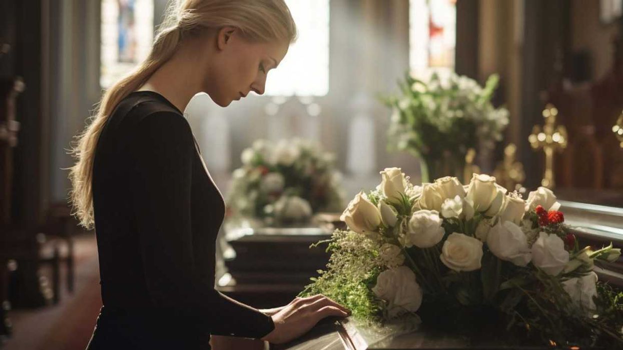 widow, widower, grief, traumatic experience, couple, dual-trauma, spouses, death