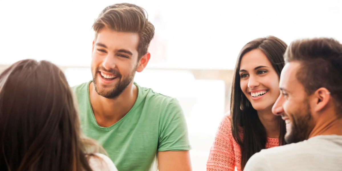 4 Mindset Shifts That Make Small Talk Easy for Introverts