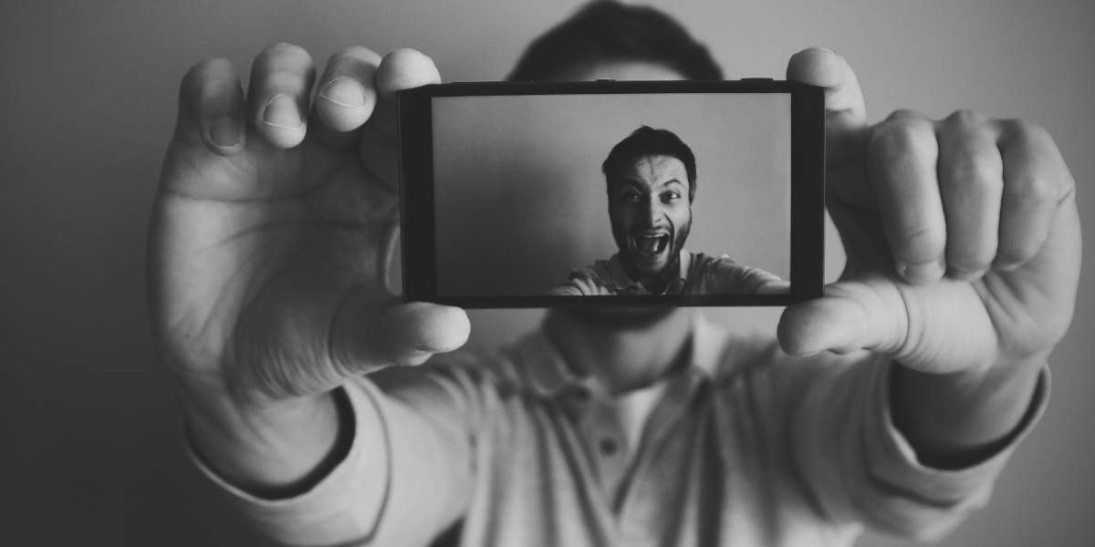 Dad grew to become an ‘influencer’ simply to embarrass his daughters. Then he by chance went viral.