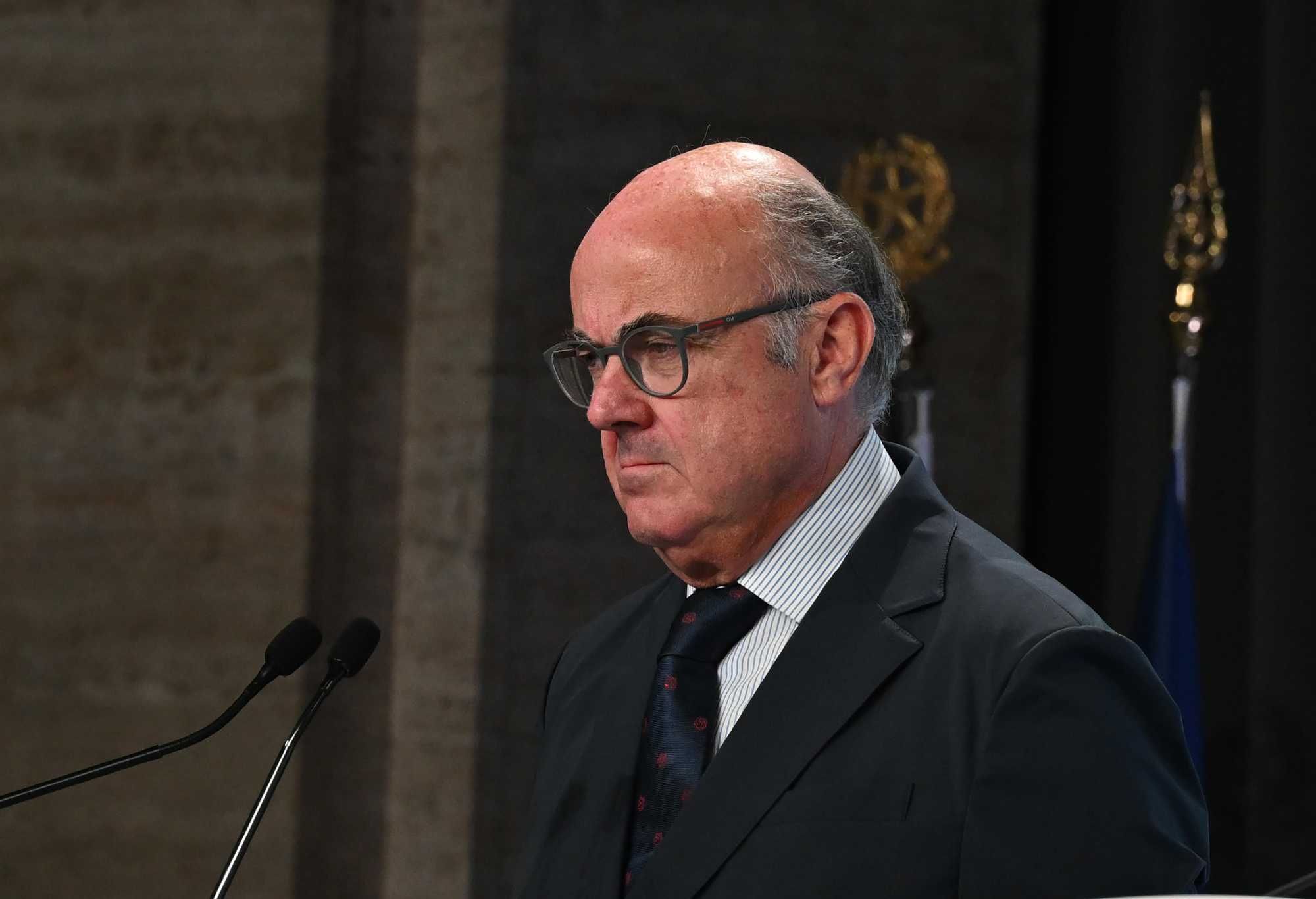 Allarme Bce per i conti francesi e per «possibili incidenti» in Borsa