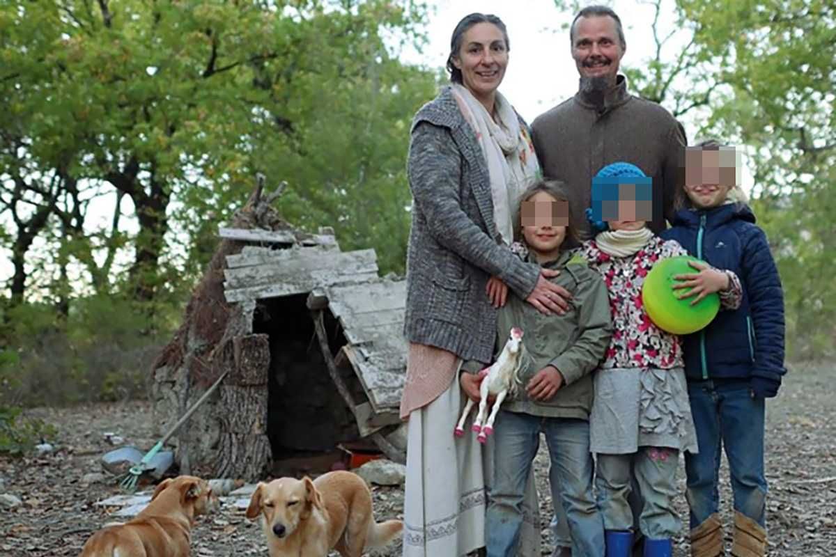 Famiglia nel bosco: «Non abbiamo mai rifiutato gli aiuti»