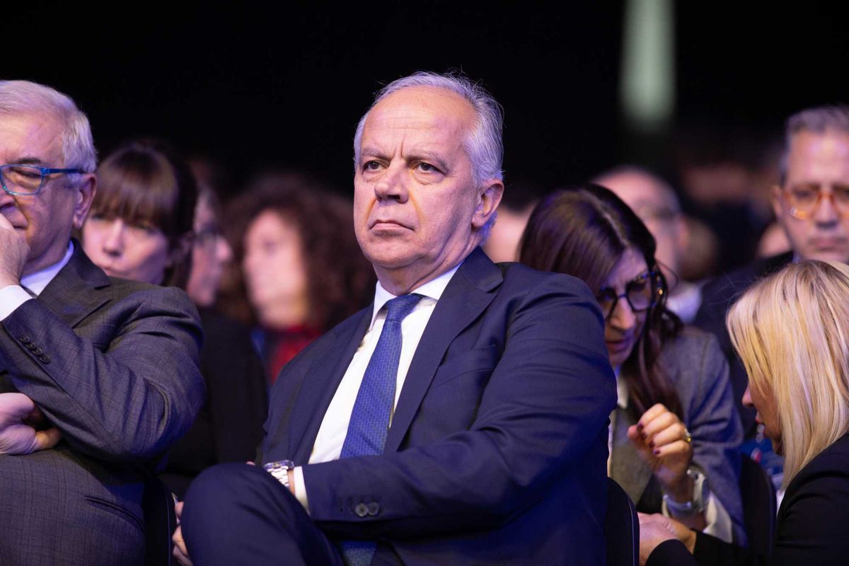 Piantedosi «smonta» la ricetta del Colle. Contro le culle vuote non servono migranti