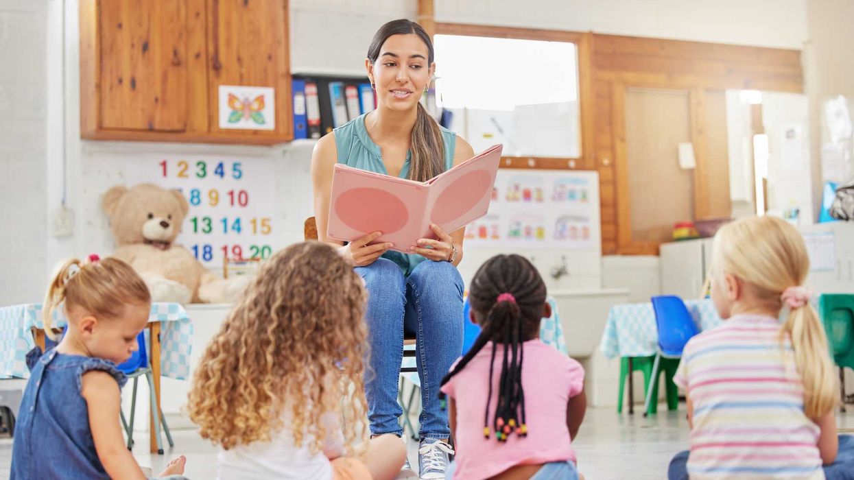 Corsi sull’utero in affitto in asilo nido: «Imposti senza alcuna spiegazione»