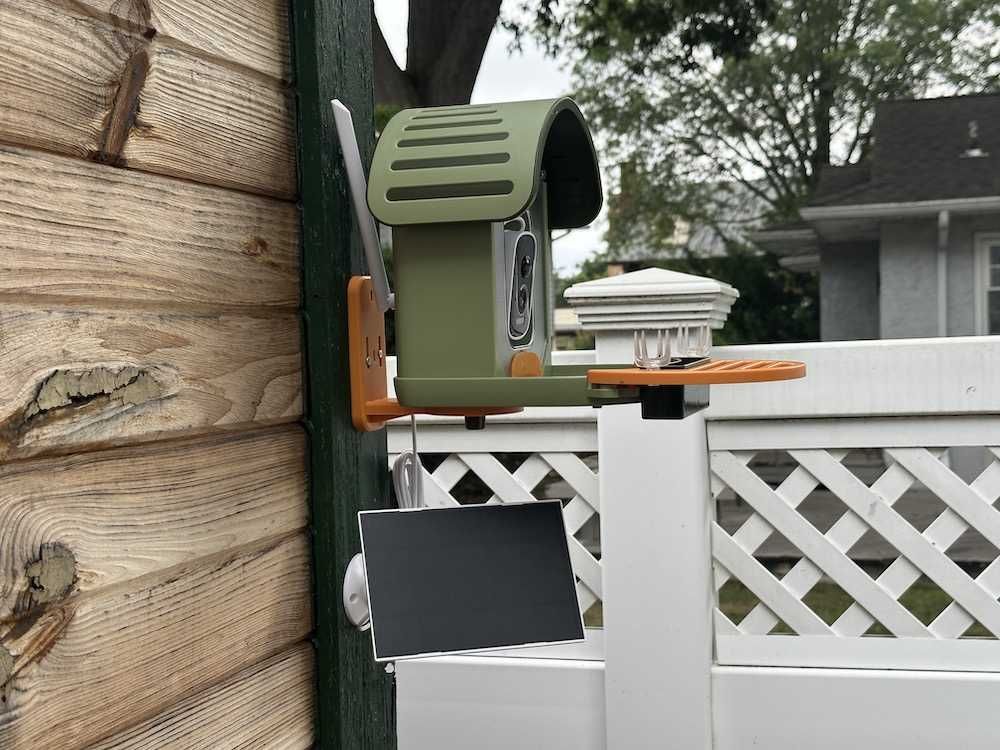 photo of Vinguys V-Feeder on a shed