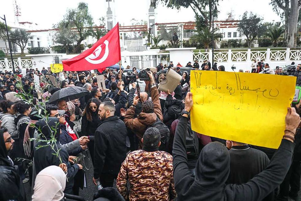 Tunisia, tensione con l’Ue mentre cresce la protesta interna contro Saied