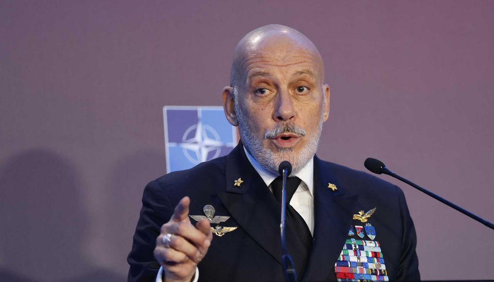 Follia Nato: guerra preventiva a Putin