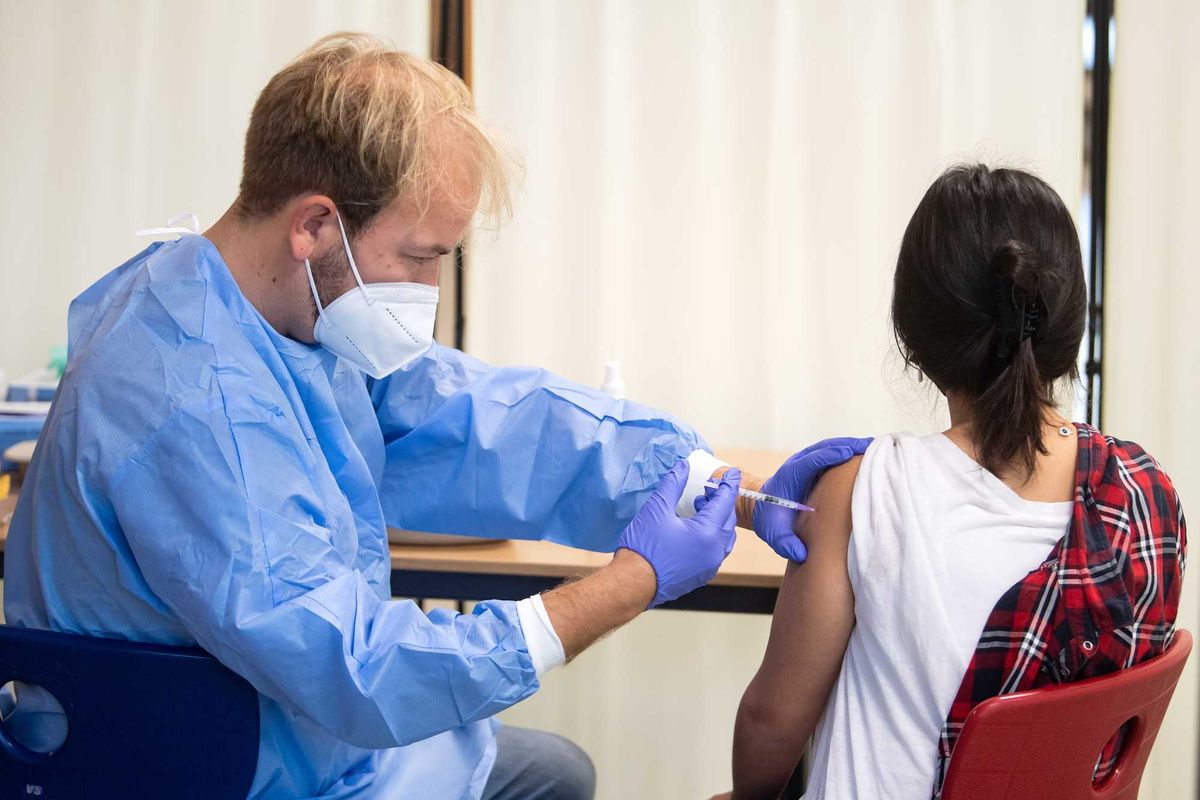 Dieci bimbi morti a causa dei vaccini Covid