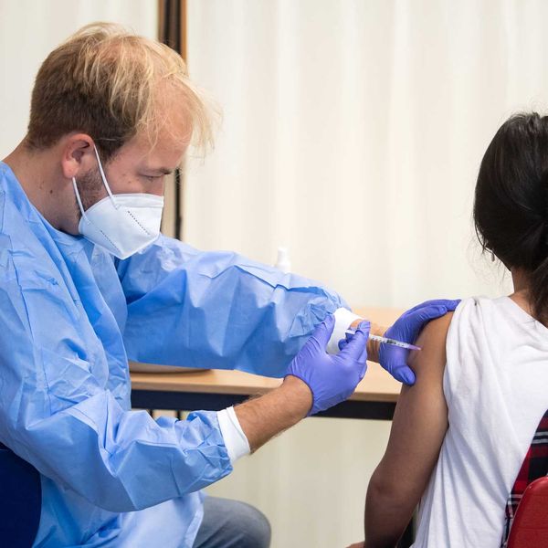 Dieci bimbi morti a causa dei vaccini Covid