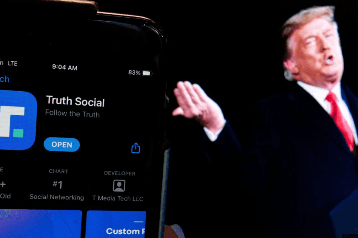 'Deranged Claims': Trump Shares Hundreds Of Bizarre Posts In Midnight Social Binge