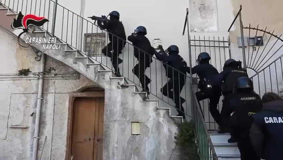 Napoli, colpo dei Carabinieri e della Dda alla camorra