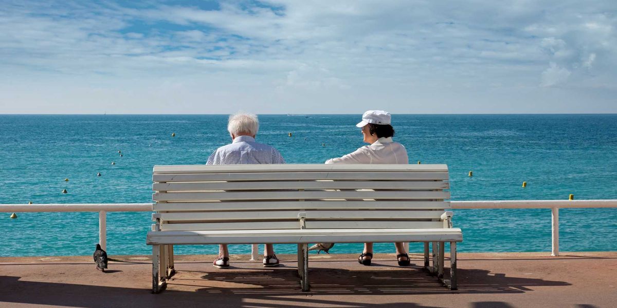 La Francia fa cassa con gli espatriati Usa: «Basta sanità gratis, a casa vostra si paga»