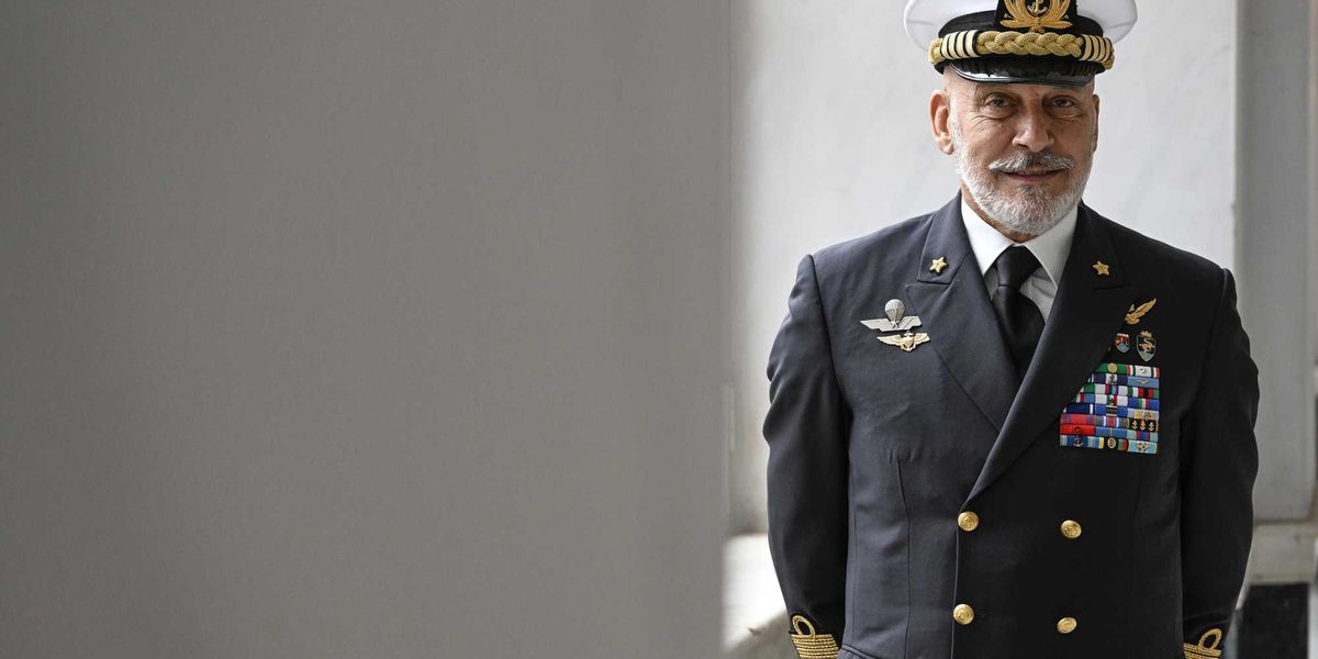 Per difenderci dallo zar lo stiamo imitando