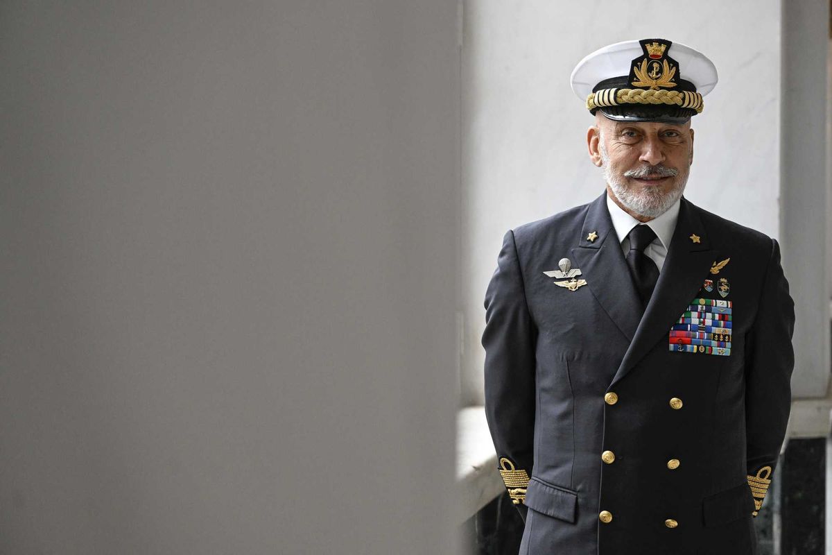 Per difenderci dallo zar lo stiamo imitando