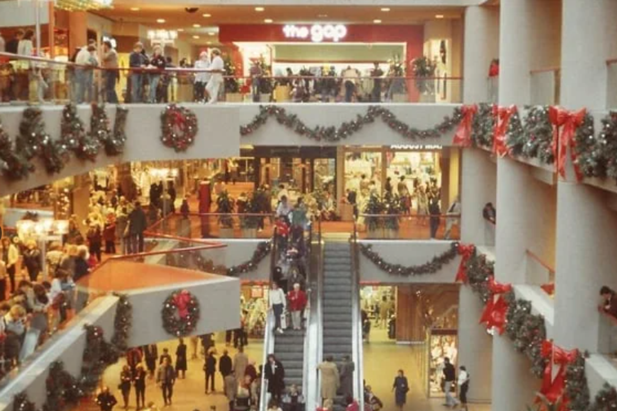 mall, christmas, christmas mall, 1980s mall, 1980s christmas, gen x