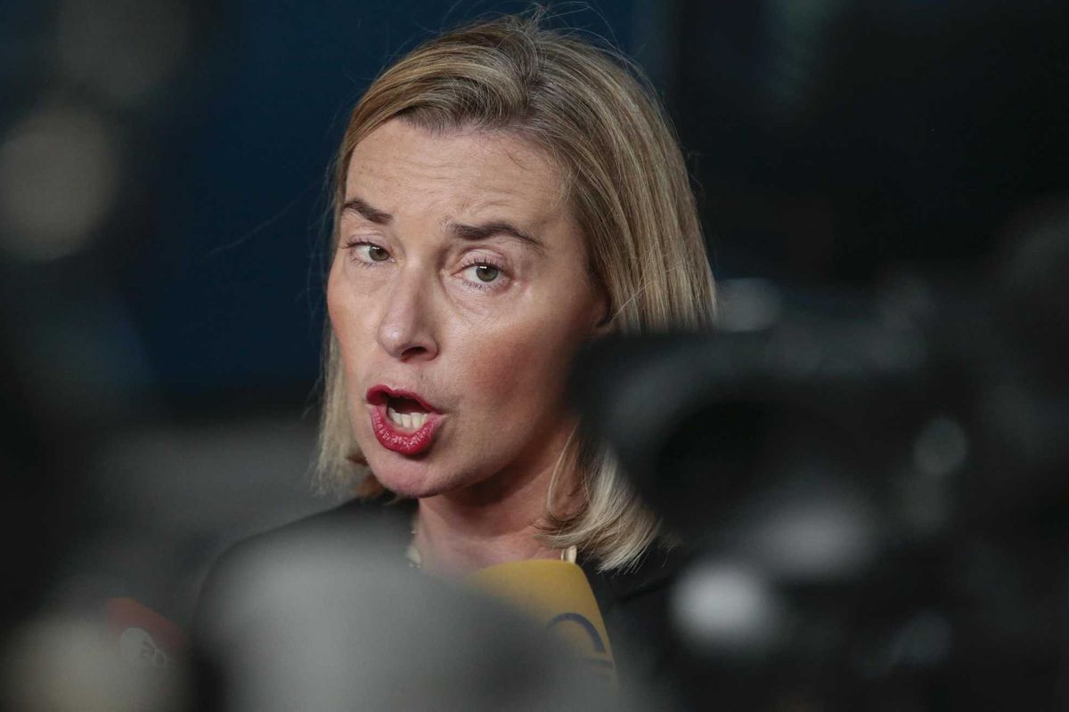 Mogherini rilasciata dopo dieci ore sotto torchio. Sannino molla l’incarico