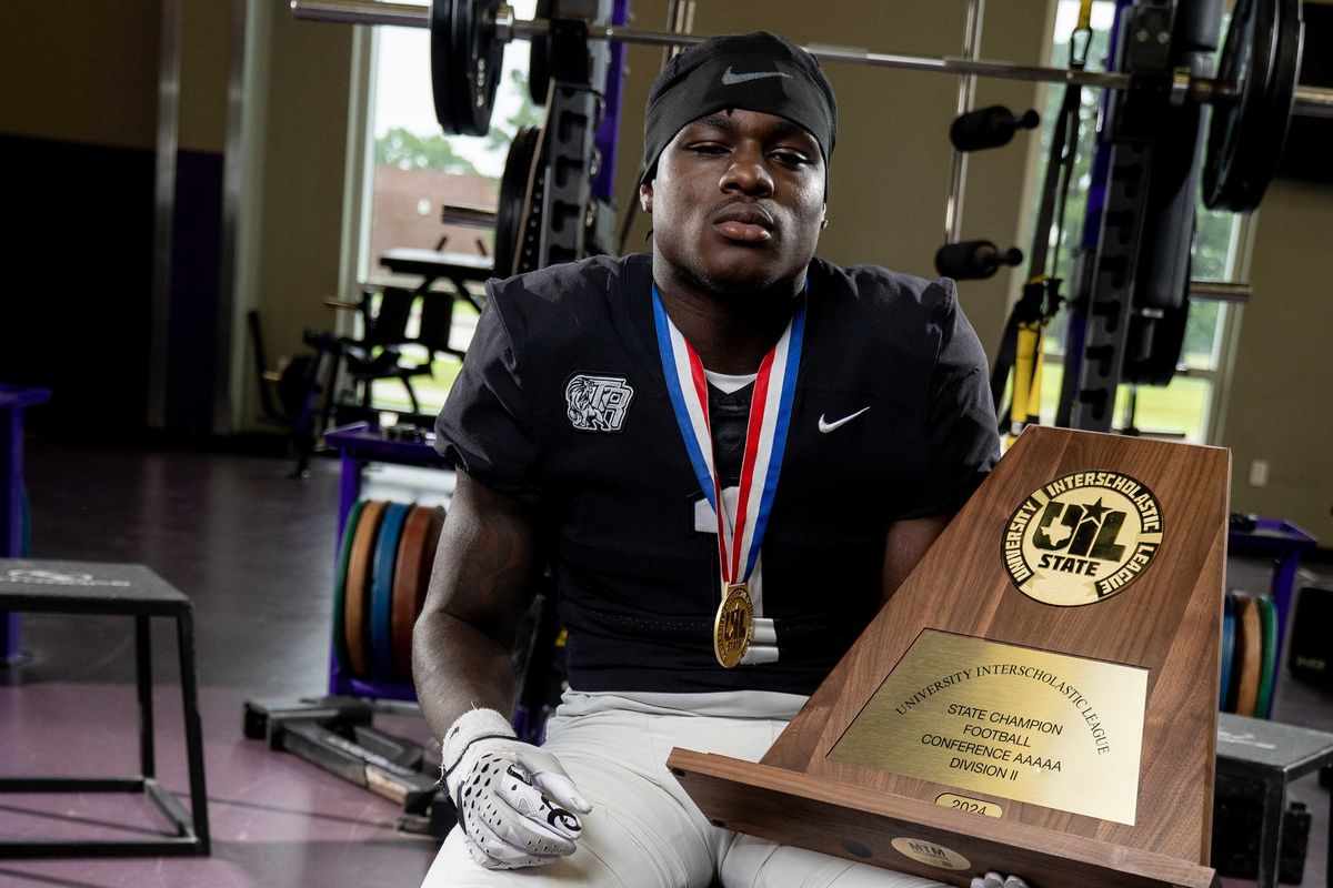 Randle's Williams-Callis named Texas Gatorade Player of Year; national finalist