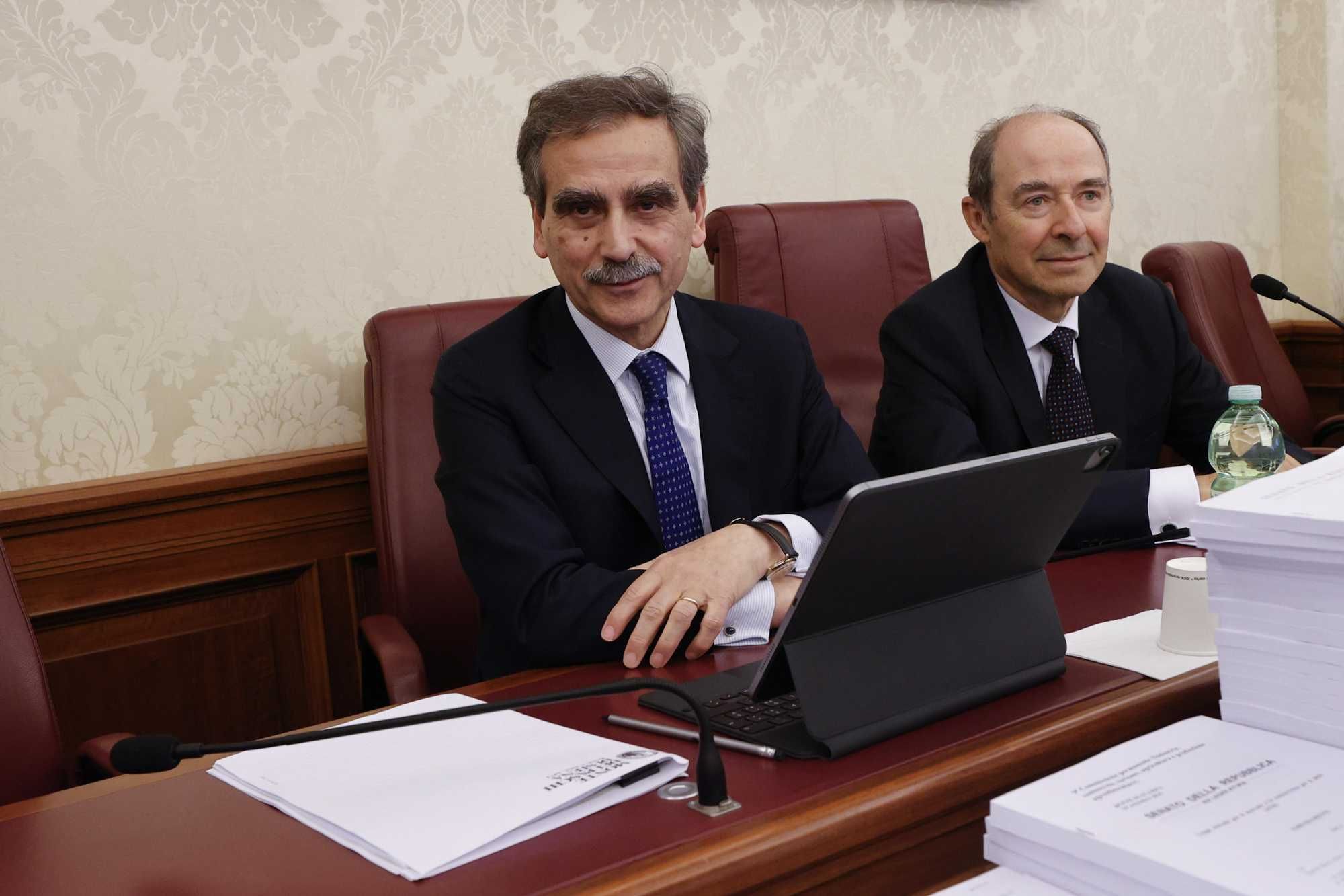 Mps avanti su Mediobanca, Nagel alla cassa