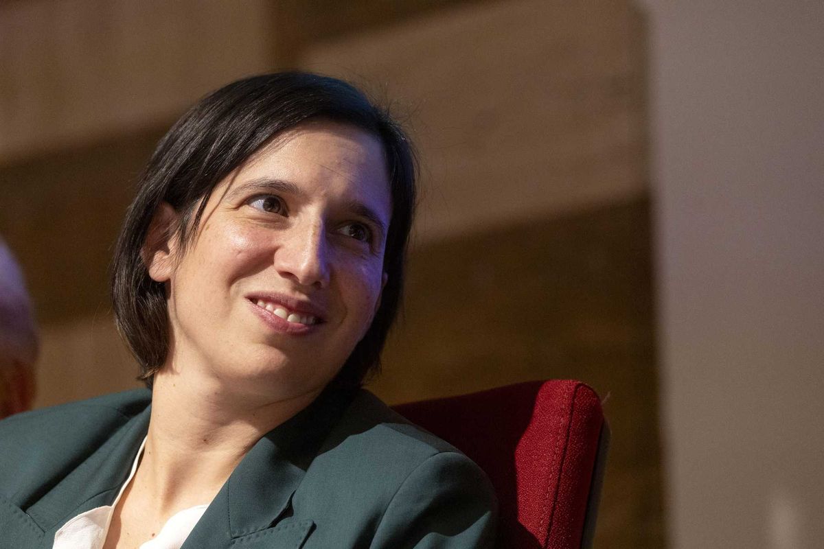 La sinistra fa spallucce su violenti e censori