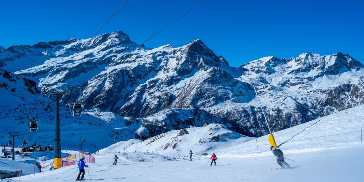 Monte Rosa in pista. Al via la stagione con un comprensorio di fresche novità Monte Rosa in pista. Al via la stagione con un comprensorio di fresche novità