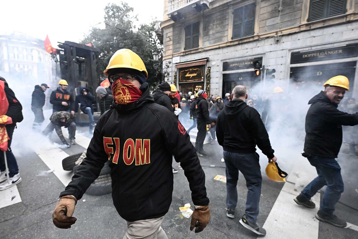Fiom, scuse a Genova ma non alla Uil