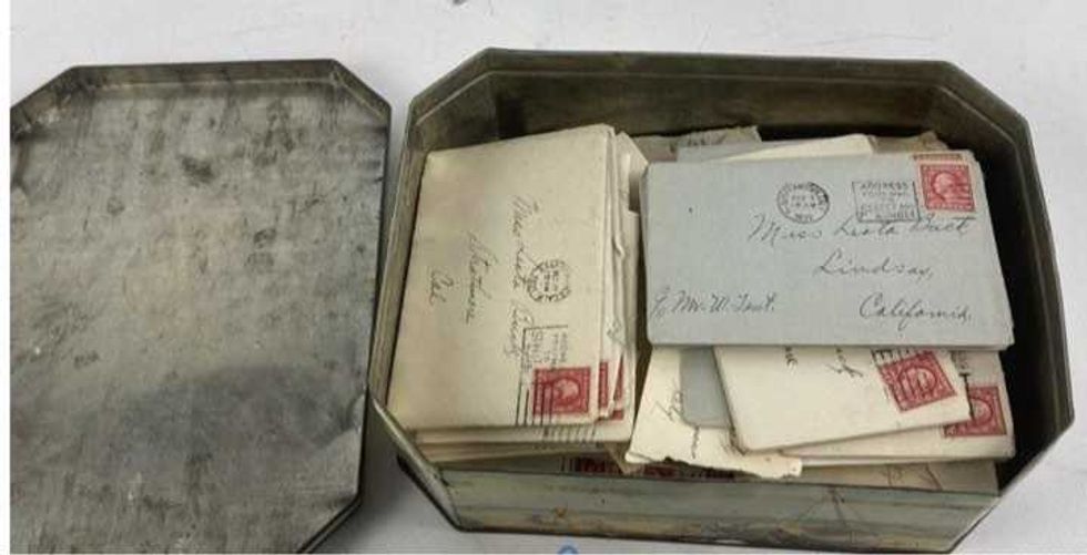 love letter, letters, handwritten letters, WWII, goodwill, thrift stores, thrifting, antiques, heirloom, history