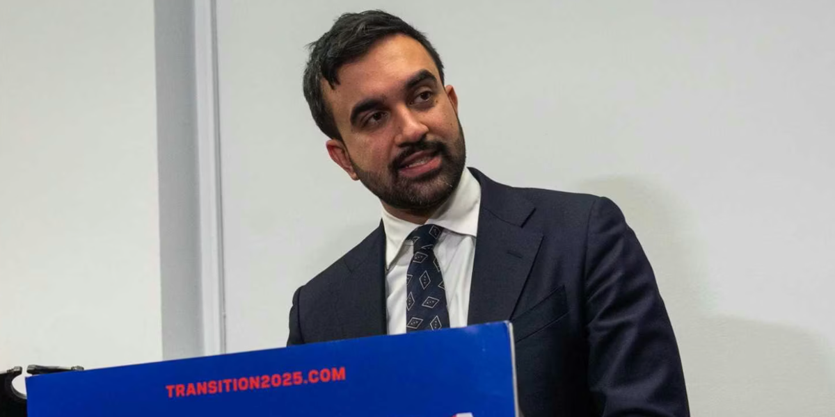 Addio bilocale: Mamdani nella reggia Addio bilocale: Mamdani nella reggia