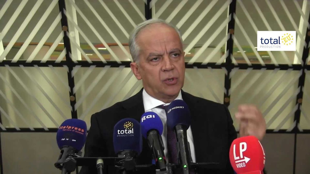 Piantedosi: «Con i nuovi regolamenti i centri in Albania ritorneranno in funzione»