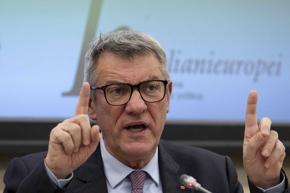 «Amareggiato per Landini. Non condanna la violenza, mi aspettavo le sue scuse»