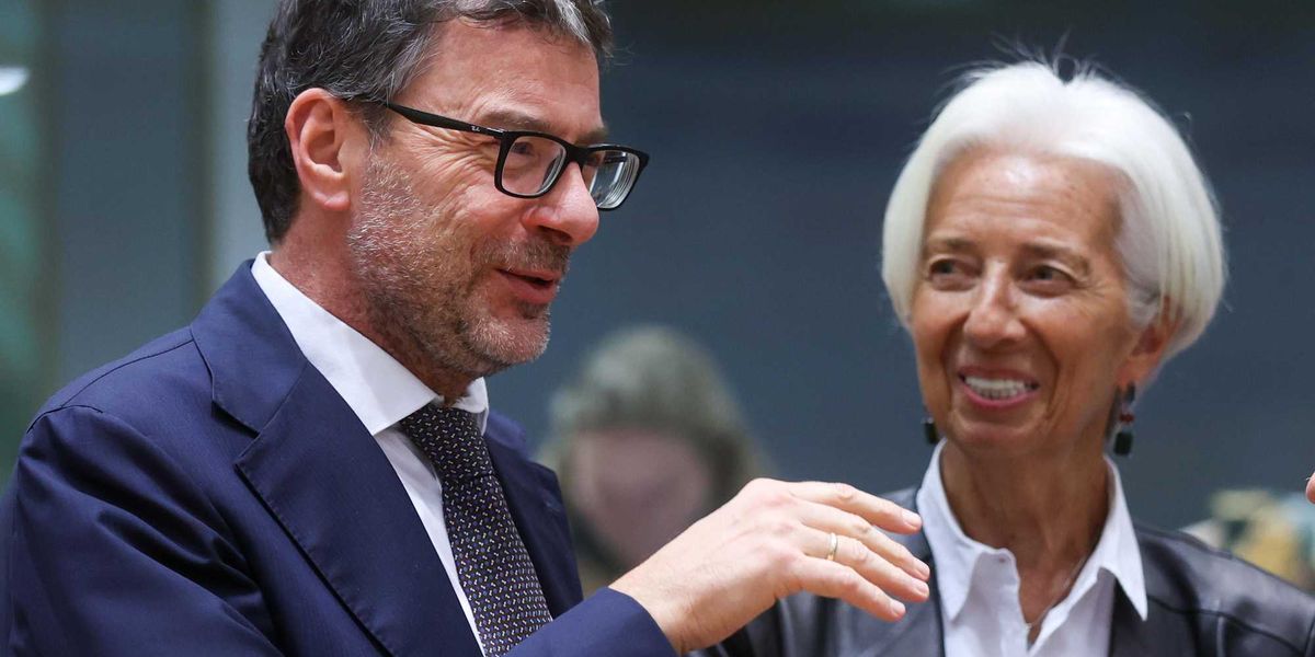 Giorgetti rassicura Lagarde sull’oro: non uscirà dai caveau di Bankitalia Giorgetti rassicura Lagarde sull’oro: non uscirà dai caveau di Bankitalia
