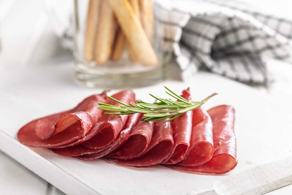 Magri, nutrienti, proteici. Bresaola e carpaccio sono sempre più apprezzati anche da chi fa sport