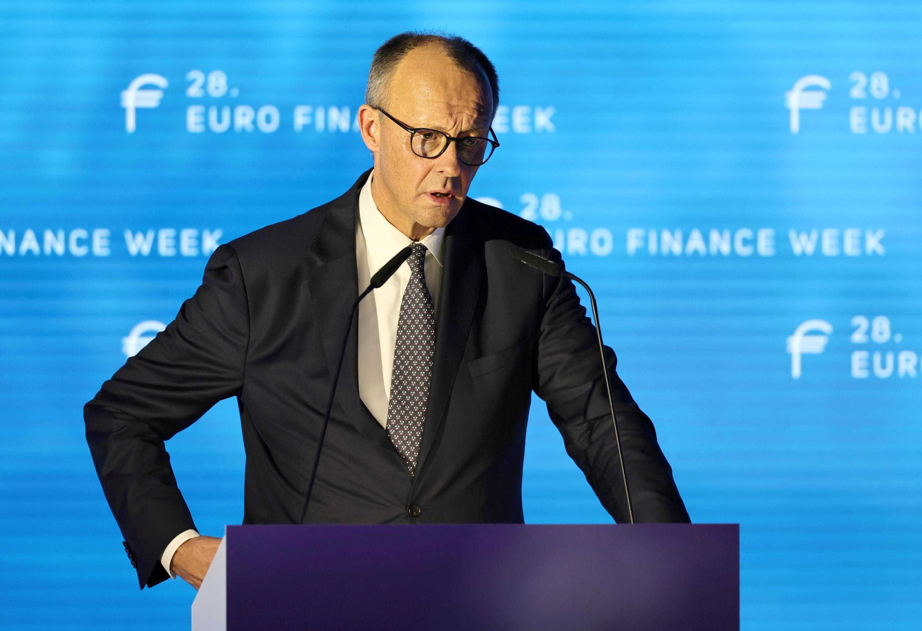 Merz: l’Europa sono io (più Parigi)