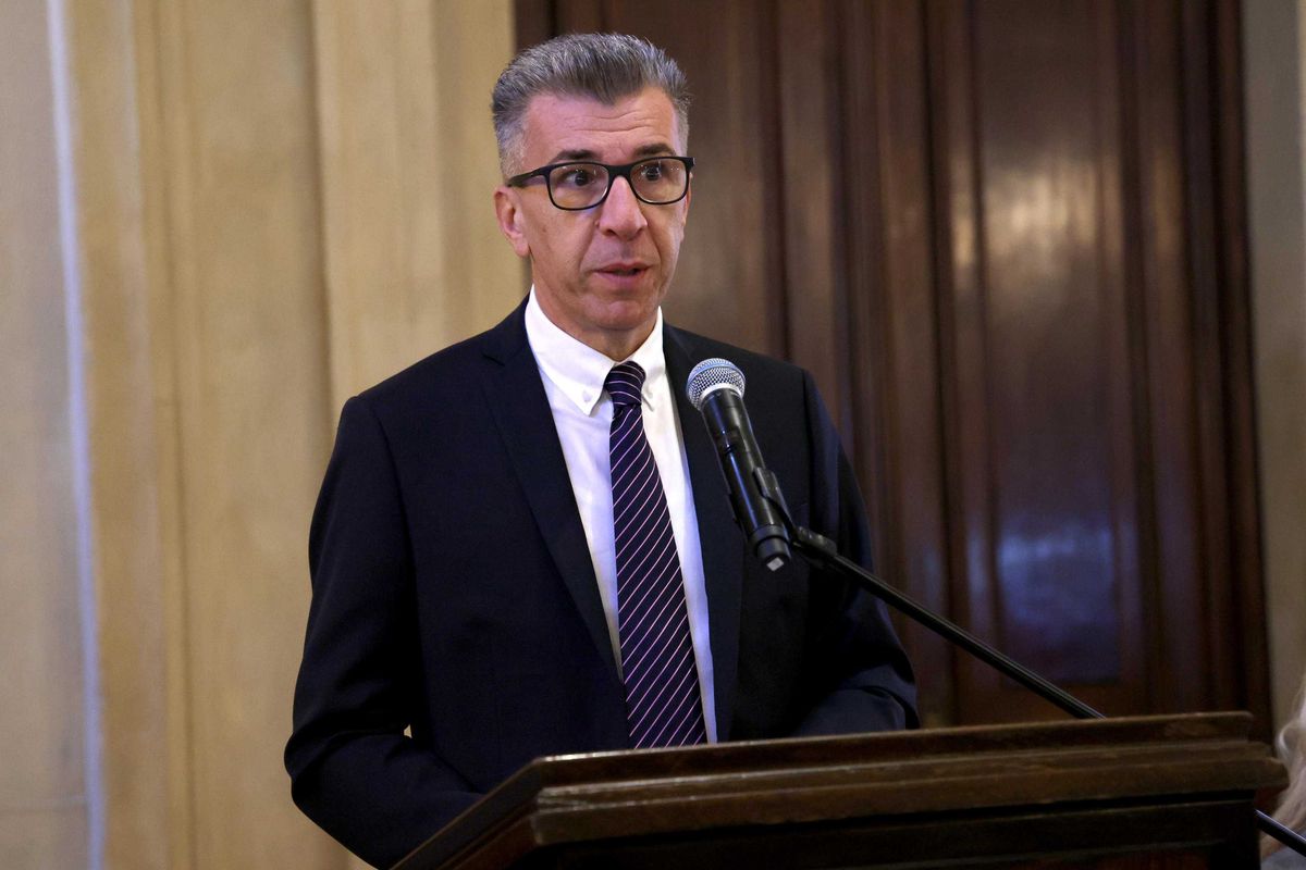 Colpevolizzare tutti i maschi per la violenza sulle donne creerà solo giovani più fragili