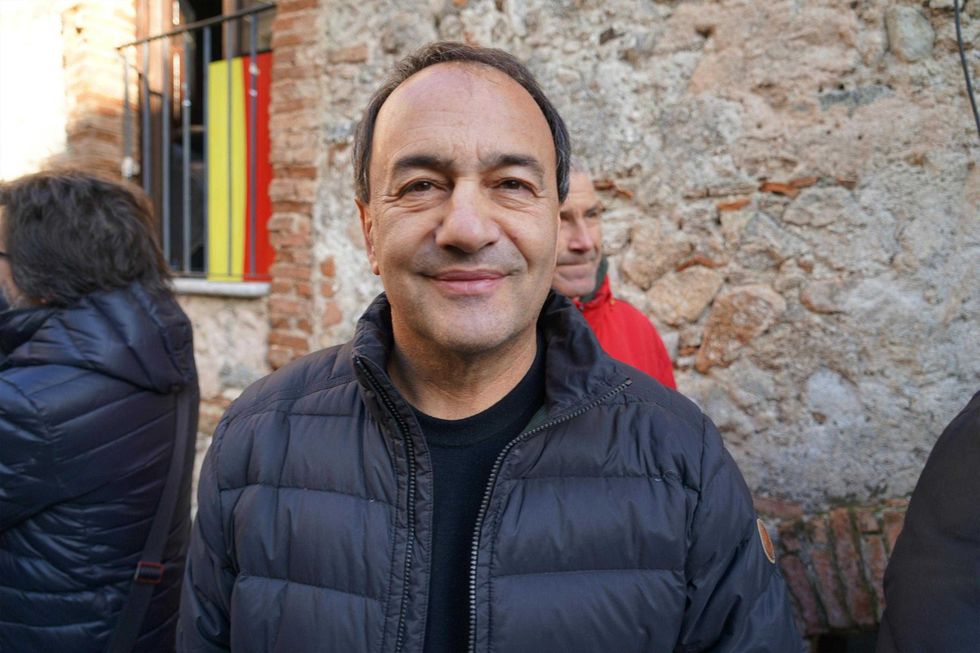 Il «modello Riace» arriva a Bruxelles. Peccato sia stato dichiarato fuorilegge