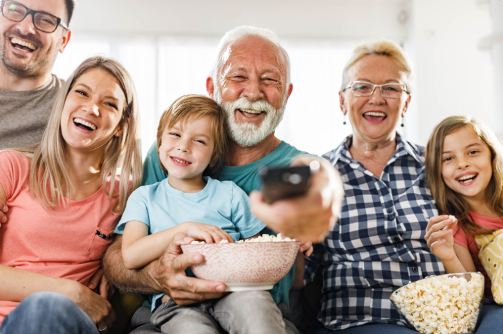 26 movies people love to watch with their families on Thanksgiving