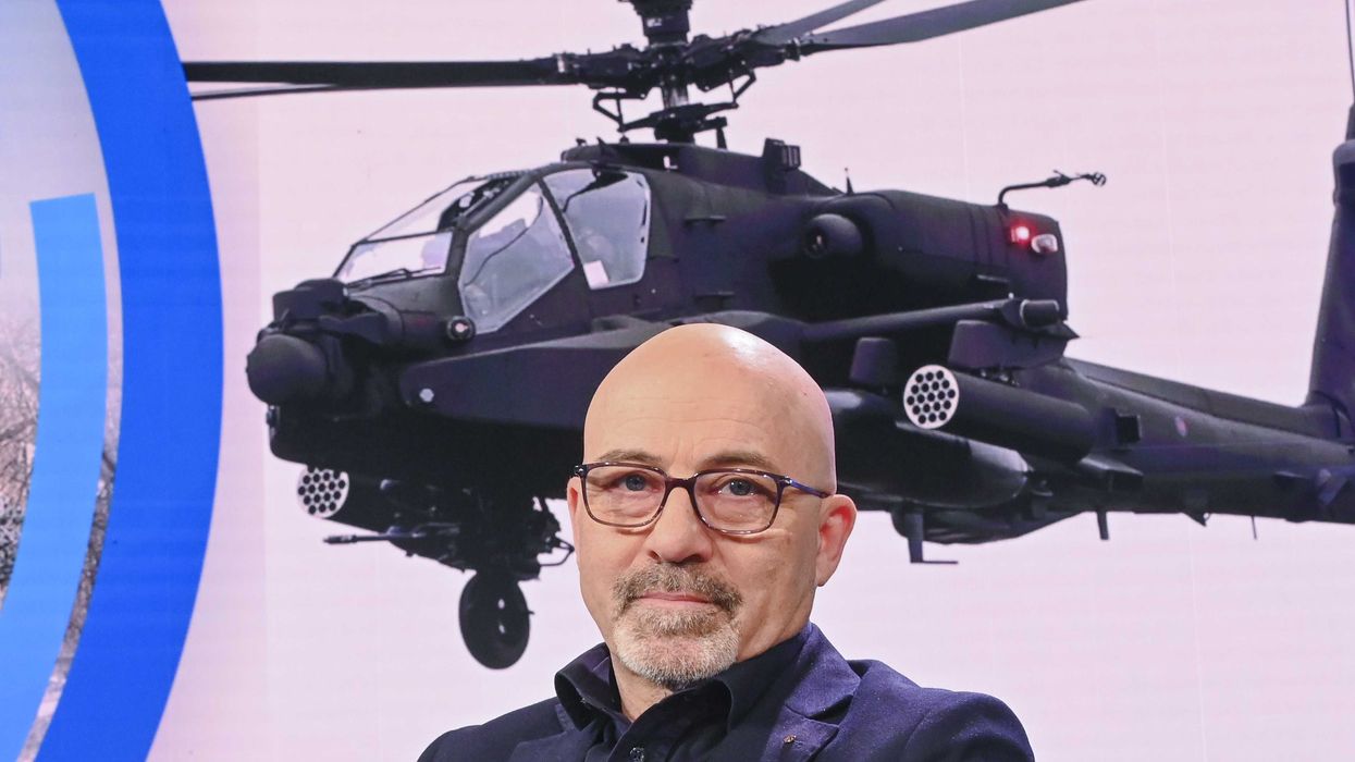 Leonardo punta agli Emirati Arabi. Alleanza su aerei, sicurezza e difesa