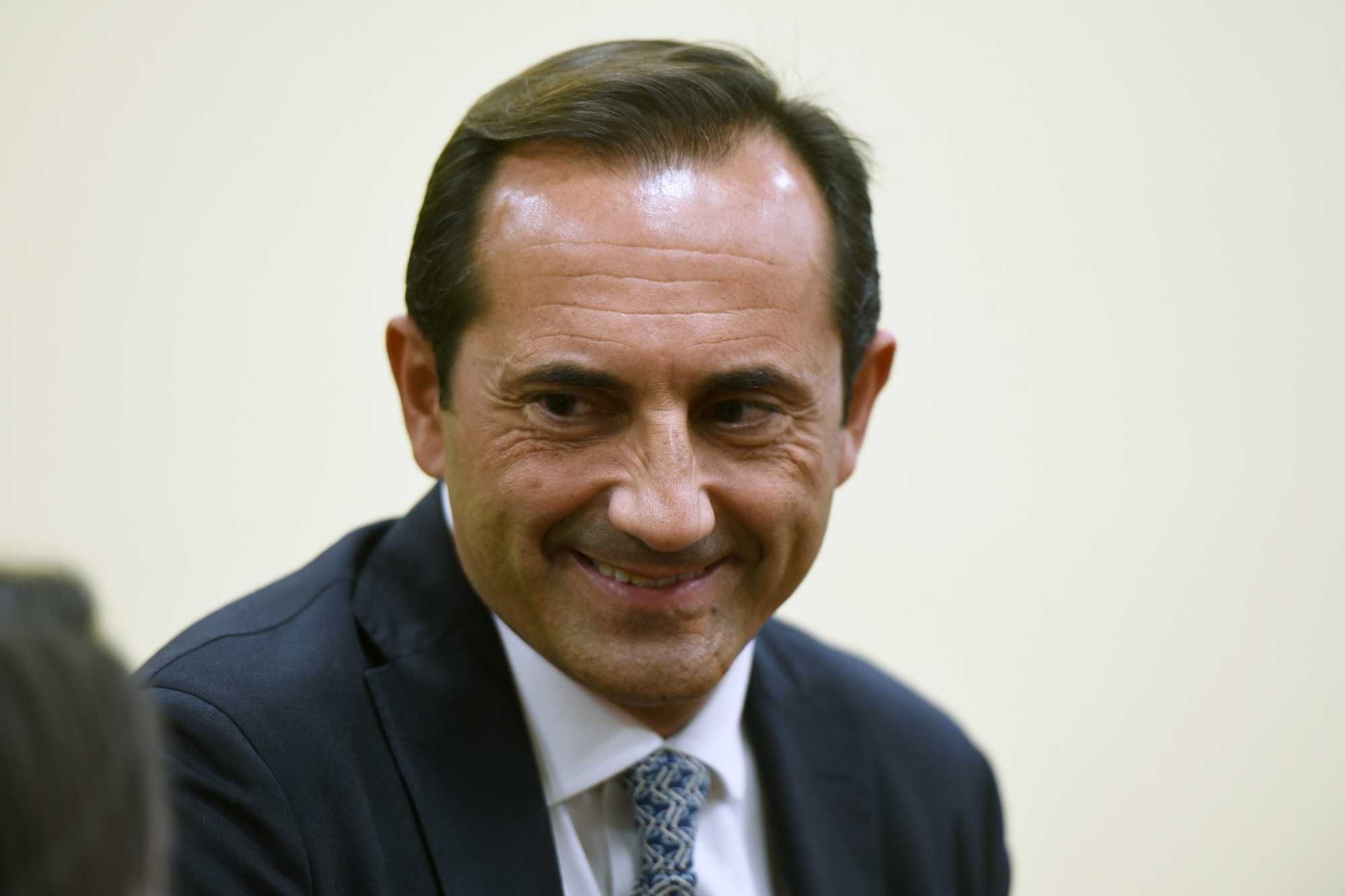 Non tutti sono blindati come Garofani. Il segretario del Garante si dimette