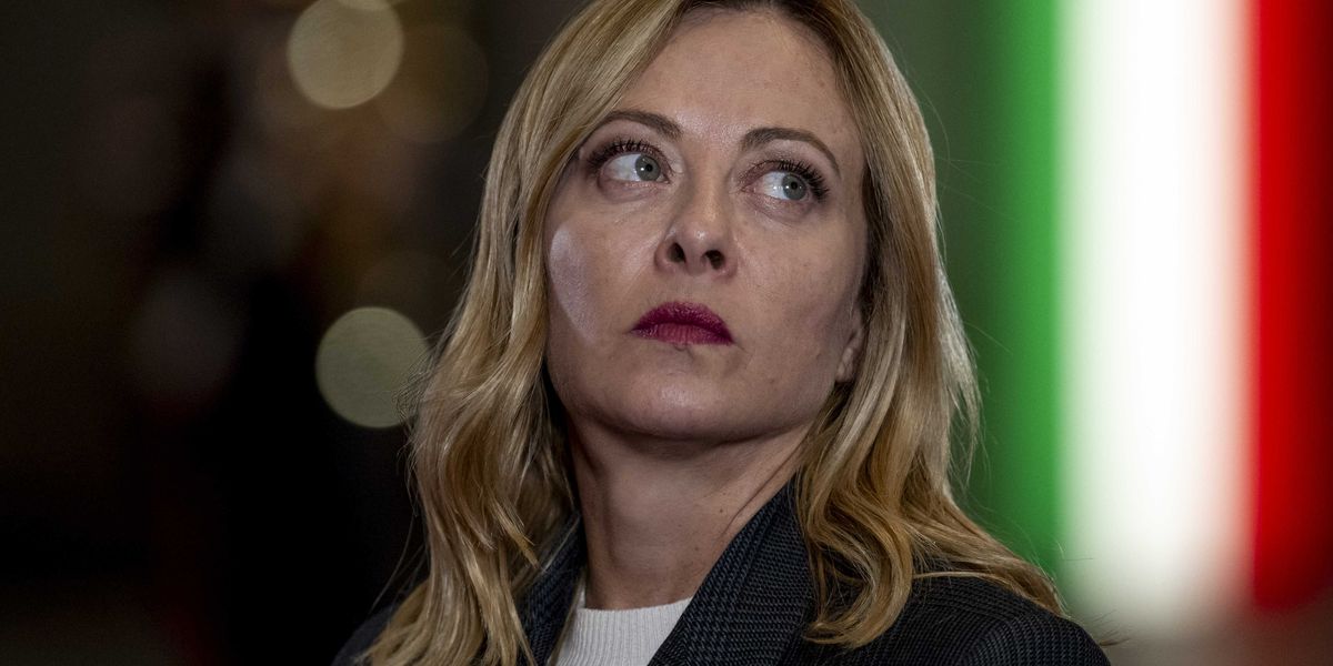 Meloni convince l’Europa: si parte dal piano Trump. Abbiamo buttato due anni