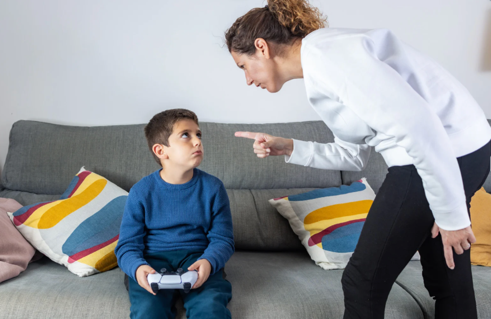 kids, raising kids, kid psychology, parenting, child psychologist, parenting tips ,formative years, bad habits