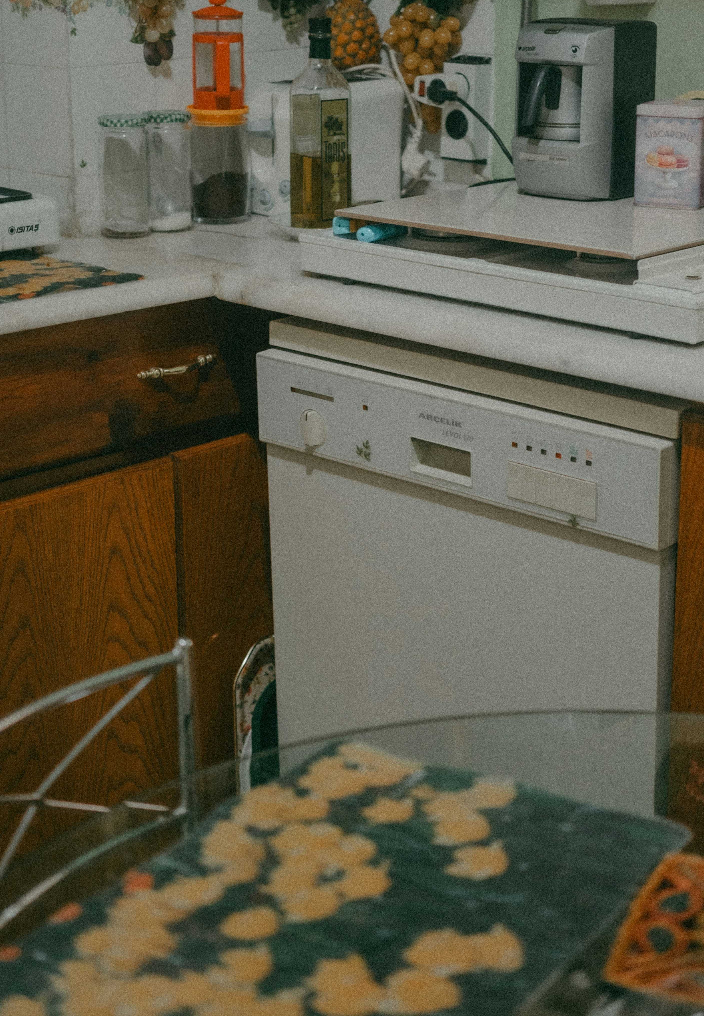 moms, motherhood, parenting, household, family, chores, mental load, division of labor, household inequity, sexism