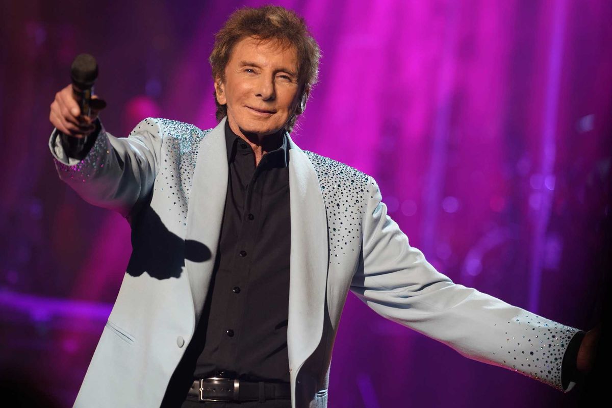 barry manilow, singer barry manilow, songwriter barry manilow, barry manilow jingle, jingles