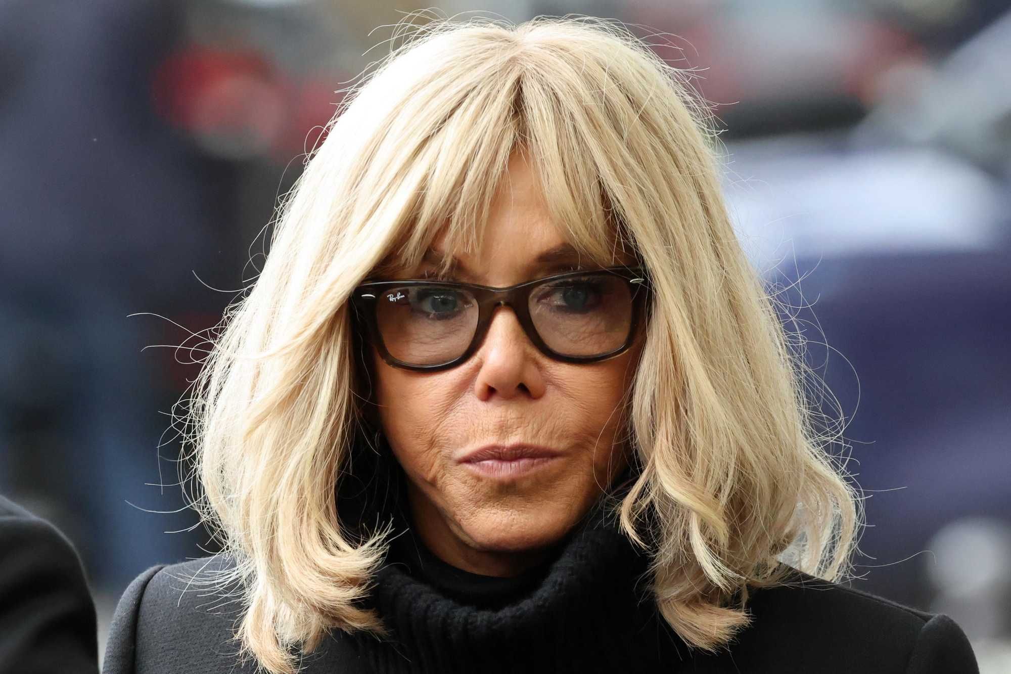 Schiaffo di Brigitte Macron alle femministe
